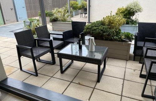 Mortehoe Apartment | 4 Putsborough - Luxury Apartment at Byron Woolacombe, only 4 minute walk to Woolacombe Beach!