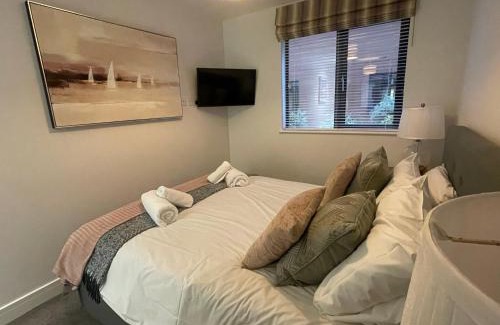 Mortehoe Apartment | 4 Putsborough - Luxury Apartment at Byron Woolacombe, only 4 minute walk to Woolacombe Beach!