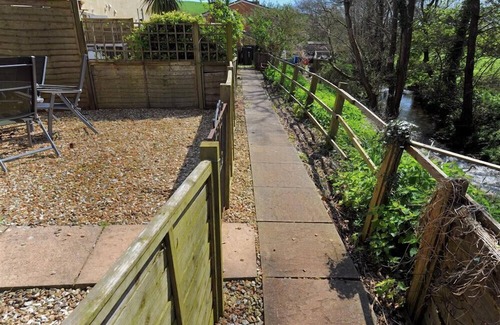 Bridport Cottage | 4 Riverside Cottages