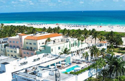 South Beach House | 4 RM on Beach SoBeSuites by AmericanVacationLiving
