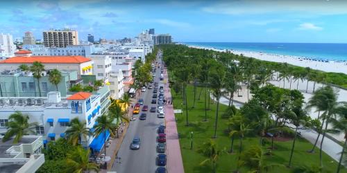 South Beach House | 4 RM on Beach SoBeSuites by AmericanVacationLiving