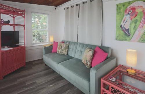 Treasure Island House | 4 - Seahorse Cottages - Hibiscus