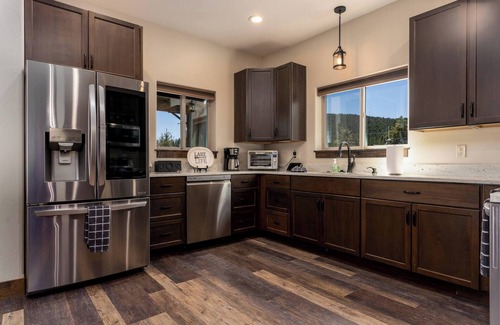 Georgetown Ski Chalet | 4 Season Recreational Retreat!