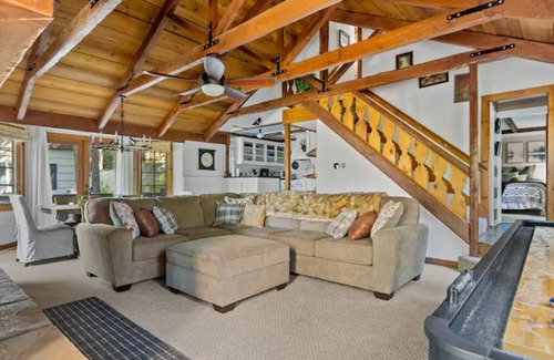 Cedar Glen House | "4 Sons"-Family Friendly Escape Steps to the Lake