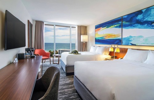Central Beach Hotel | 4 Spacious Beachfront Rooms with Pool Near Las Olas & Attractions