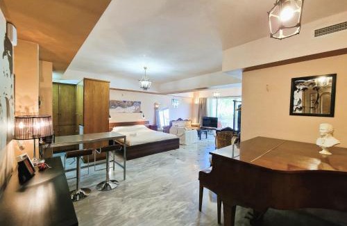 Nafpaktos Apartment | 4 Squares Apartments - Piano Studio