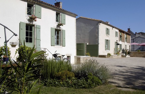 Arcais House | 4-star accommodation for groups (28 people)