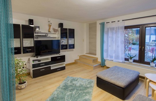 Hallerndorf Apartment | 4-star basement apartment with five beds in the center of Franconia