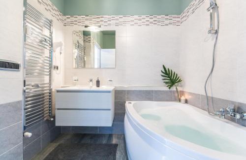 Santo Stefano Apartment | 4 Star Bologna Train Station - Self Check-In