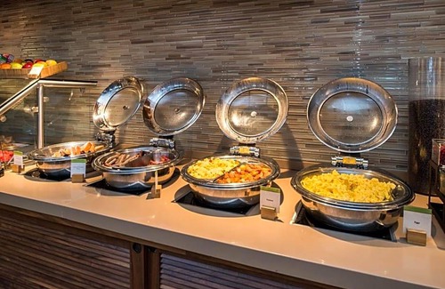 El Segundo Hotel | 4-Star Hotel ∙ DoubleTree by Hilton LAX - El Segundo