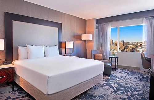 Downtown West Hotel | 4-Star Hotel ∙ Hilton Baltimore Inner Harbor