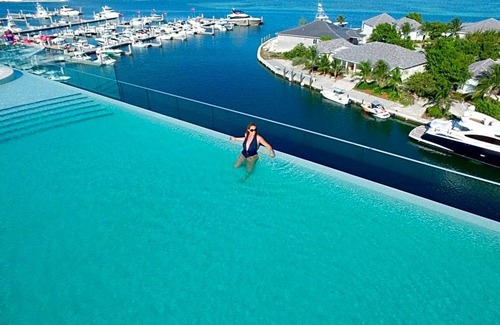 Alice Town Hotel | 4-Star Hotel ∙ Hilton at Resorts World Bimini