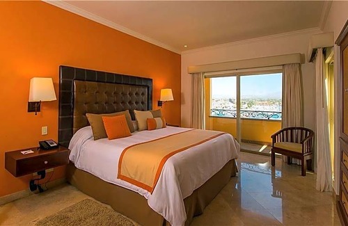 Marina Hotel | 4-Star Hotel ∙ The Ridge At Playa Grande Luxury Villas