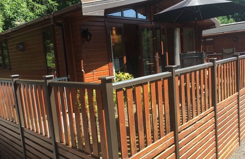 Bridgnorth Cabin | 4 star Lakeside Pine Lodge/Cabin (sauna) in secluded Shropshire setting