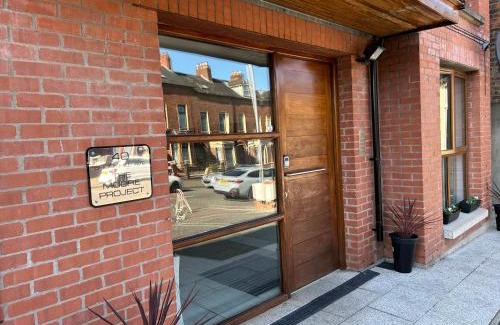 Belfast Apartment | 4 star Rating 2 bed Newly renovated city apartment with free parking