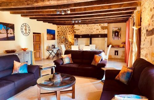 Capdrot House | 4-Star Tourism Rated Holiday Home with Air Con & Private Heated Pool - 40 Mins from Bergerac