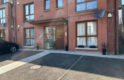 Belfast Apartment | 4 stars Rating Tourist board certified Spacious penthouse Apartment