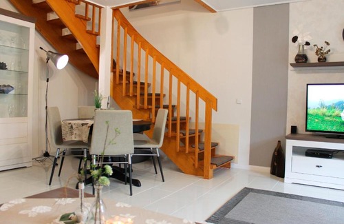 Gronwohldshorst House | 4-Sterne "Haus Nachtigall" - schickes Reihenhaus nahe Grömitz, Dahme, Kellenhusen