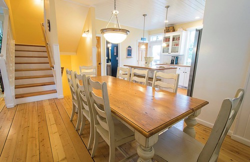 Lincoln Beach Cottage | 4-Stories of pure Fun, HotTub, Bikes, Master wKing