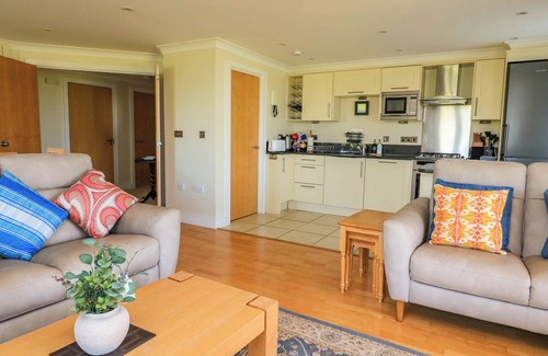 Thurlestone Cottage | 4 THURLESTONE BEACH HOUSE, pet friendly, with a garden in Thurlestone