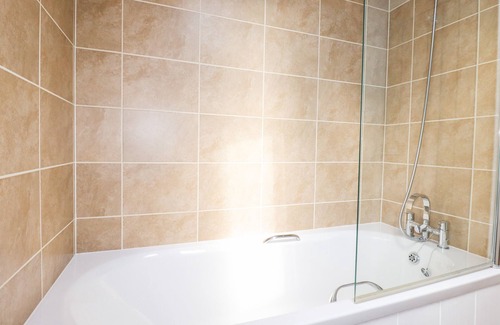 Looe Cottage | 4 TREE TOPS, country holiday cottage, with hot tub in Lanreath