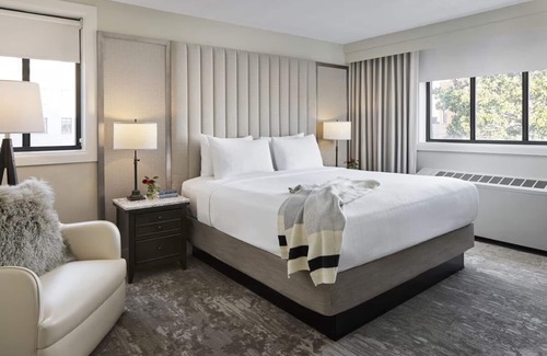 Capitol Hill Hotel | 4 Units | Family Friendly DC Haven, Pets Allowed | Near Smithsonian & Memorials