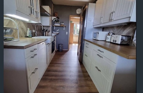 Molschow House | 4*-Villa-DIRECT WATERFRONT-LOCATION-WINTERGARDEN -KAJAKS-SAUNA-GARDEN-URIGE GRILL LOUNGE