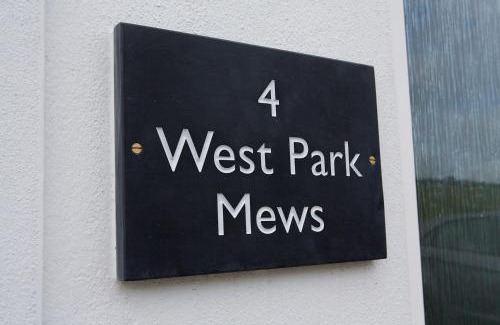 Hope-Cove House | 4 West Park Mews