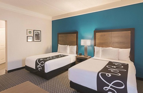 Orlando Hotel | 4 x 2 Double Beds at La Quinta Inn & Suites by Wyndham Orlando UCF