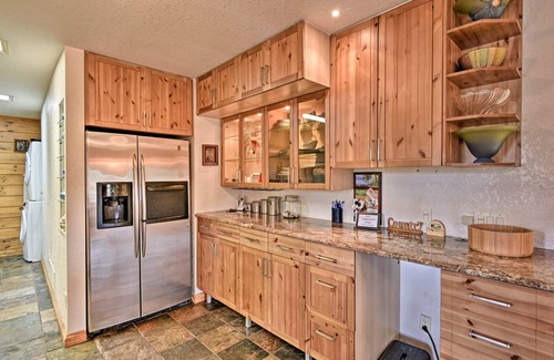 Sebring Cabin | 40-Acre Farm w/Animals & Fishing in Sebring!