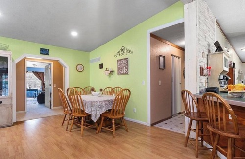 Reed City House | 40 acres of trails w/3-bedroom 2 bath house Ashton area family friendly spacious