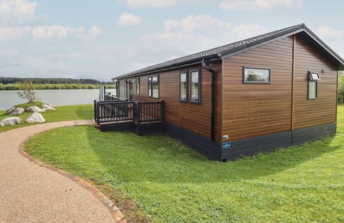 Oakmere Cottage | 40 DELAMERE POINT, pet friendly, with hot tub in Delamere