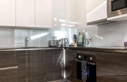 London Borough of Hounslow Apartment | 40 m² Apartment ∙ 1 bedroom ∙ 2 guests