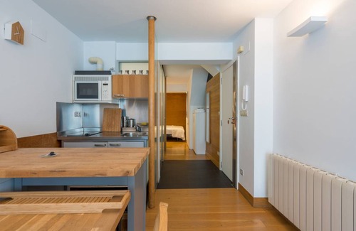 Bilbao Old Town Apartment | 40 m² Apartment ∙ 1 bedroom ∙ 2 guests