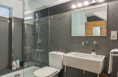 Bilbao Old Town Apartment | 40 m² Apartment ∙ 1 bedroom ∙ 2 guests
