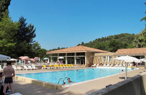 Greoux-les-Bains Resort | 40 m² Resort ∙ 2 bedrooms ∙ 4 guests