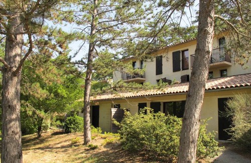 Greoux-les-Bains Resort | 40 m² Resort ∙ 2 bedrooms ∙ 4 guests