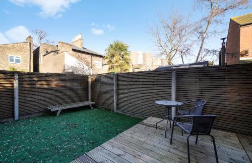 Livesey House | 40 percent off! - Delightful Abode in London - Garden
