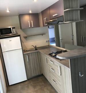 Sainte-Nathalene RV Rental | 400 ft² Mobile home