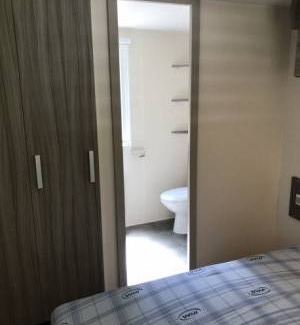 Sainte-Nathalene RV Rental | 400 ft² Mobile home