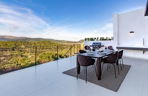 Buger House | 400 m² House ∙ 4 bedrooms ∙ 8 guests