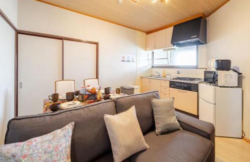 Konohana Apartment | 401 Newly opened Hotel Baika Family friendly Free parking 10 minutes to USJ