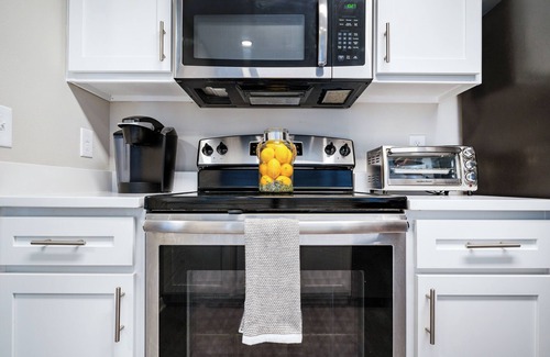 Southwest Raleigh Apartment | 403 West