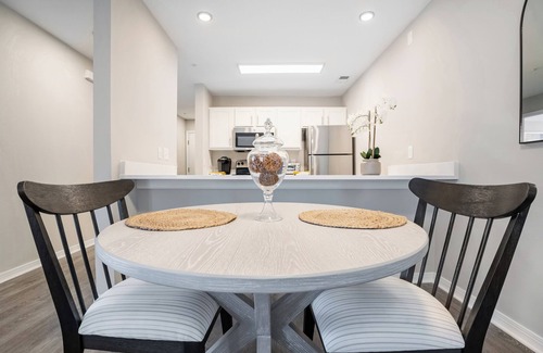 Southwest Raleigh Apartment | 403 West
