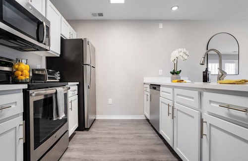Southwest Raleigh Apartment | 403 West