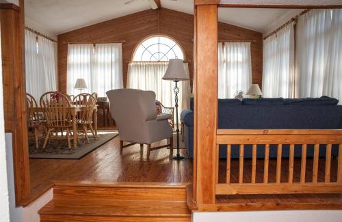 Avon House | 40399 Beachcomber Rd Home