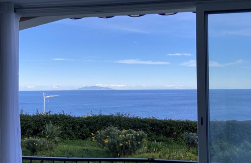 Figarella Apartment | 40M2 PANORAMIC SEA VIEW GARDEN LEVEL AIR-CONDITIONED