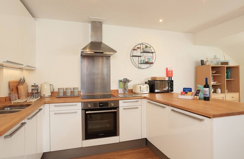 Dartmouth Apartment | 41 Dart Marina