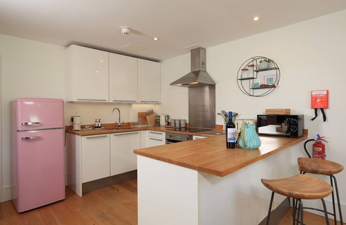 Dartmouth Apartment | 41 Dart Marina