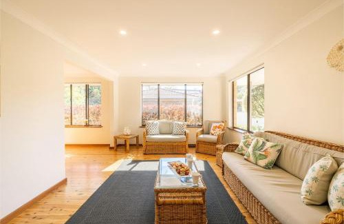 Shoal Bay House | 41 Leonard Avenue boat parking aircon
